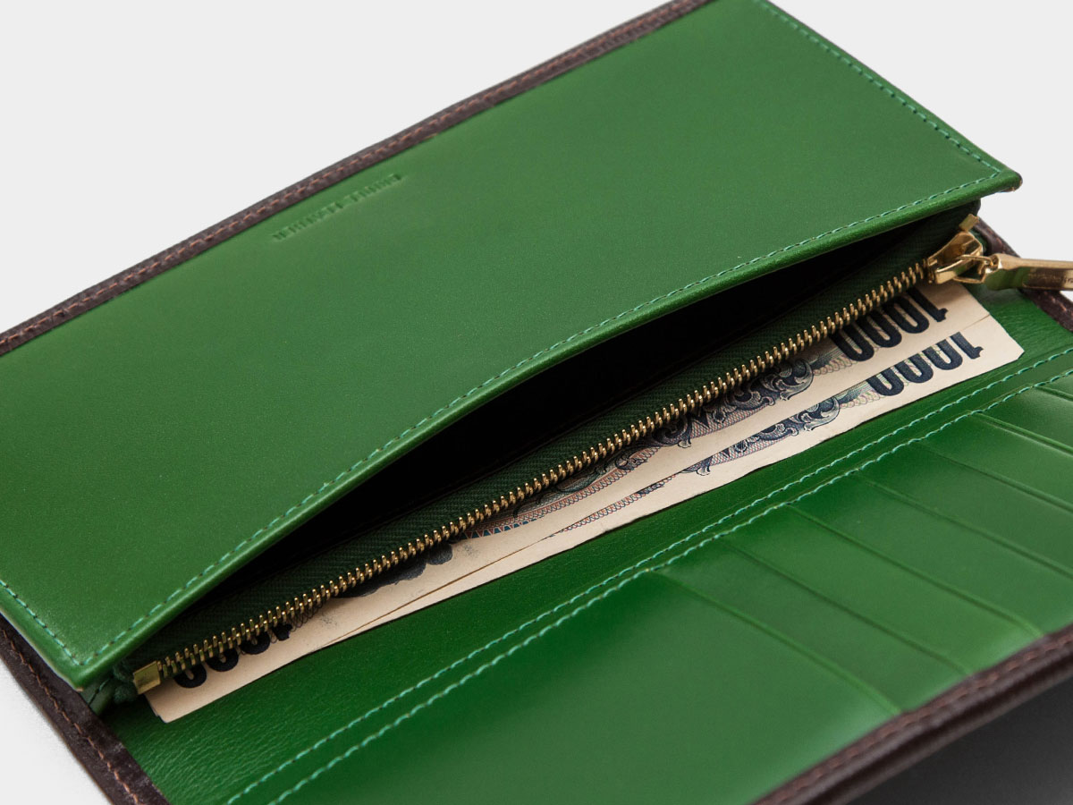 個性的ながら落ち着きのある大人にオススメの緑 グリーン のメンズ財布１０選