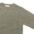 画像4: INVERALLAN（インバーアラン）Crew Neck Saddle Shoulder Sweater（クルーネックサドルショルダーセーター）Supersoft Shetland/OYSTER（オイスター） (4)