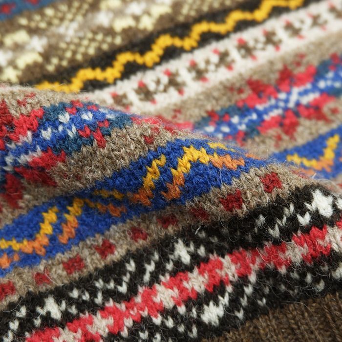 Jamieson's（ジャミーソンズ）Fair Isle V-Neck Vest（フェアアイル柄V