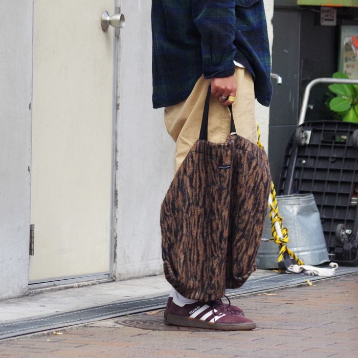 CARRY ALL TOTE/Bark Jacquard/Brown×Black